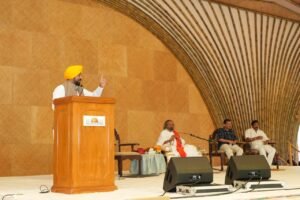 Cm maan meet shri ravi shankar