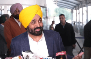 CM pats Punjab Police for arresting two spies involved in anti-national activities