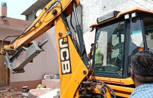 Yudh Nashian Virudh: illegal structure of drug peddlers demolished in Model House