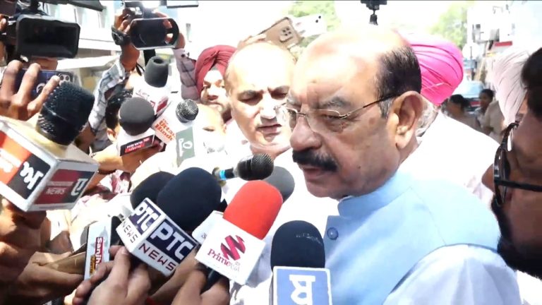 मंत्री मोहिंदर भगत का बड़ा बयान कहा लॉरेंस बिश्नोई पाकिस्तान से मिलकर करवा रहा यह घटनाएं