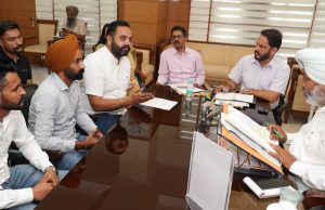 CABINET SUB-COMMITTEE HOLDS MEETINGS WITH 8 EMPLOYEE UNIONS