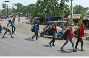 India-Pakistan tension triggers mass exodus of migrant workers from Punjab to home states