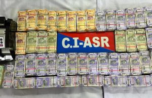 THREE OPERATIVES OF CANADA-BASED SMUGGLER HELD WITH 2.5KG HEROIN, ₹42L DRUG MONEY