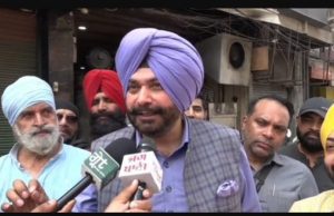 Navjot Sidhu returns to Amritsar, says politics earned him nothing, only losses