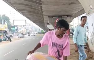 Body of woman found in sack on Ludhiana road, suspects flee leaving motorcycle behind