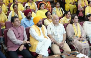 Arvind Kejriwal and Bhagwant Mann Address AAP’s “Women’s Wing Leadership Training” Program