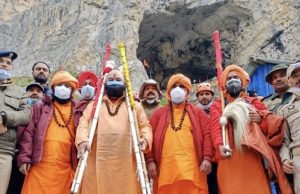 Amarnath Yatra concludes with ‘Chhari Mubarak’ ritual at holy cave shrine