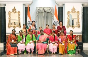 PUNJAB GOVT SCHOOL STUDENTS CELEBRATES RAKSHA BANDHAN WITH PRESIDENT AT RASHTRAPATI BHAVAN