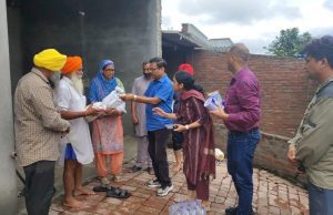 Chief Secretary visits flood-affected areas in Amritsar and Pathankot