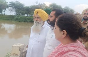 Agriculture Minister Gurmeet Singh Khudian Visits Flood-Affected Border Villages in Fazilka flood situation in Punjab