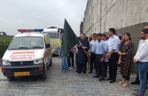 Cabinet Minister Sanjeev Arora flags off seven trucks of ration kits, two ambulances to flood affected districts