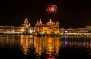 Golden Temple illuminated with 1 lakh ghee lamps on Bandi Chhor Diwas