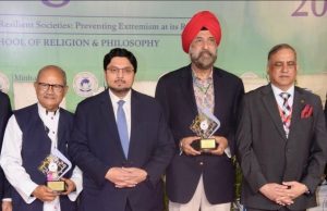 Dr. Tarunjit Singh Butalia receives lifetime achievement award at global interfaith conference
