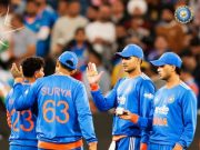 Australia take 1-0 lead after beating India by 4 wickets in second T20