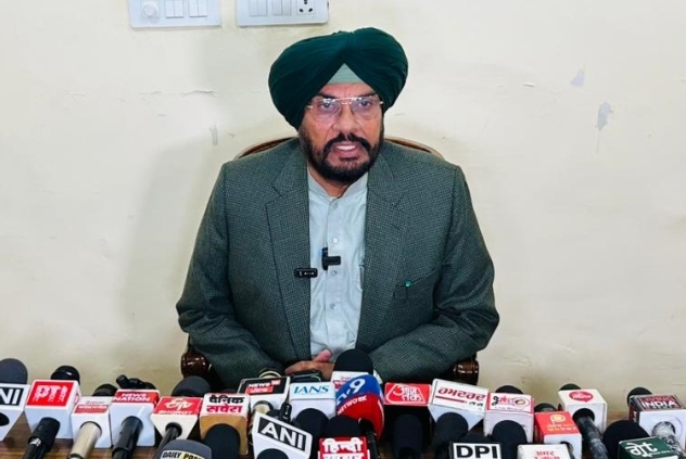 Screenshot_2025-11-16-17-49-50-869_com.whatsapp-edit