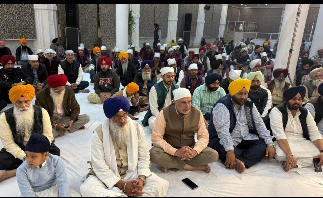 Screenshot_2025-11-18-19-55-35-580_com.whatsapp-edit