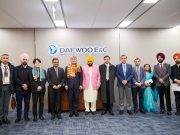 CM holds parley with South Korean business giants