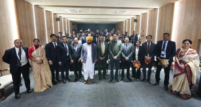 Screenshot_2025-12-24-19-30-32-341_com.whatsapp-edit