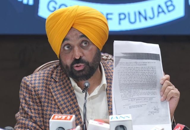 Screenshot_2025-12-29-20-26-43-445_com.whatsapp-edit