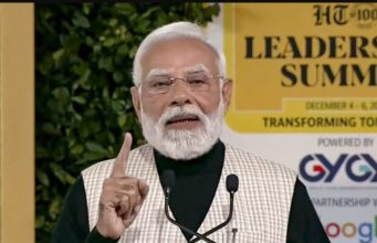 PM Modi urges nation to shed ‘mentality of slavery’ over next decade