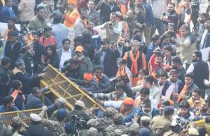 Protest outside Bangladesh High Commission turns tense over lynching of Hindu youth