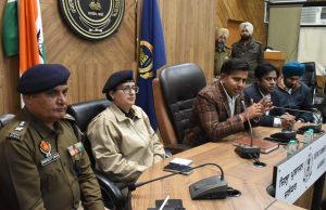 Agreement reached between District Administration and Latifpura Rehabilitation Front regarding demands