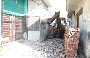 ‘Yudh Nashian Virudh’: Illegal Property of Drug Peddler Demolished in Village Dhina