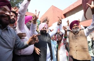 AAP Punjab Celebrates Court’s Verdict in Favour of Arvind Kejriwal and AAP Leaders with Festive Fervour in Chandigarh