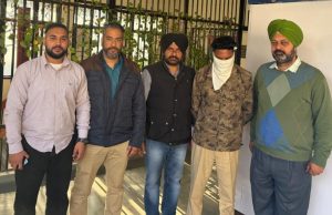 Vigilance Bureau nabs Naib Court red handed accepting bribe of Rs 8000