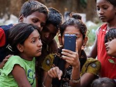 Speaker urges parents to restrict use of mobile phones by their children