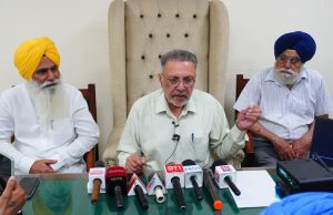 Dr. Balbir Singh Demands Apology from Ravneet Bittu, Warns People Will Teach BJP a Lesson