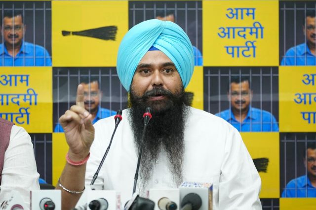 MP Malvinder Singh Kang