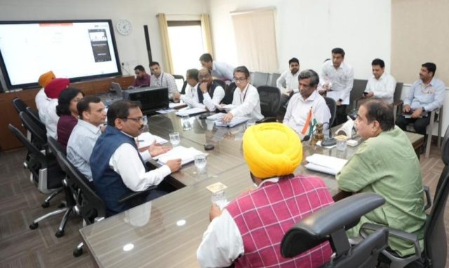 Nitin gatkari and cm mann meeting