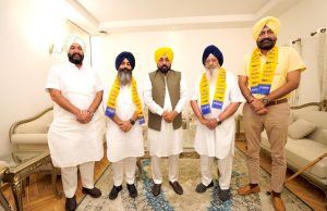 Former Rajya Sabha Member Rajmohinder Singh Majitha Joins AAP