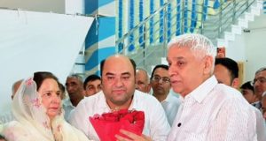 Former MLA Navjot Kaur Sidhu visits Rampal Ashram, seeks blessings