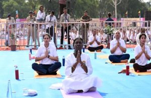 President of India Participates in a Mass Yoga Demonstration on International Yoga Day in Jabalpur Droupadi Murmu yoga day at Jabalpur MP