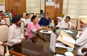Bhagwant Mann Govt committed to resolving employees’ issues through dialogue & consensus; Finance Minister Harpal Singh Cheema holds meetings with 5 Education Dept union
