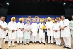Cm mann volunteers meeting in sangrur 