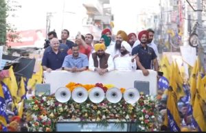 AAP holds victory roadshow in Mohali after Municipal Corporation win