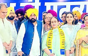 Simmi Pashan का आप में शामिल होना कांग्रेस के लिए बड़ा झटका