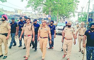 नई सब्जी मंडी में अमन-कानून व्यवस्था को मजबूत करने के लिए कमिश्नरेट पुलिस ने निकाला फ्लैग मार्च