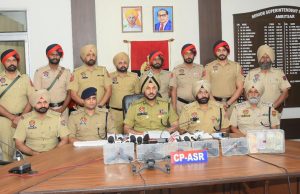 अमृतसर कमिश्नरेट पुलिस की बड़ी कार्रवाई, हथियार और नार्को-हवाला नेटवर्क का किया भंडाफोड़, 5 आरोपी गिरफ्तार