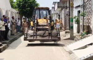 Jalandhar में नशा तस्कर के खिलाफ Action, नगर निगम ने ढहाया अवैध कब्जा, पूरा परिवार जेल में बंद