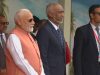 PM Modi Maldives Visit: मालदीव पहुंचे प्रधानमंत्री मोदी, राष्ट्रपति मुइज्जू ने किया भव्य स्वागत