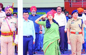 स्वतंत्रता दिवस समारोह की फुल ड्रैस रिहर्सल; कल कैबिनेट मंत्री डॉ. बलबीर सिंह फहराएंगे राष्ट्रीय ध्वज