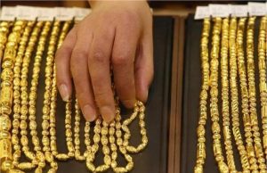 सस्ता हो गया सोना, चांदी की कीमतों में भारी गिरावट, 10 ग्राम Gold का जानें नया रेट
