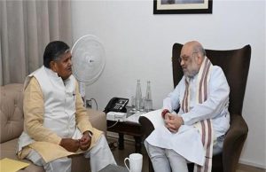 केंद्रीय मंत्री अमित शाह से मिले पंजाब राज्यपाल कटारिया, बाढ़ की स्थिति को लेकर दी Update