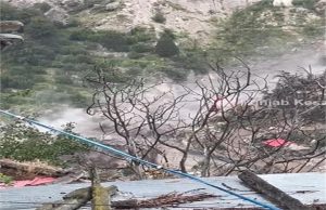 Himachal Pradesh: किन्नौर के रिब्बा नाले में आई भयंकर बाढ़, गांव हुए जलमग्न