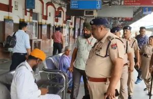 रक्षा बंधन और 15 अगस्त को लेकर जालंधर पुलिस हाई अलर्ट पर, स्टेशन और बस स्टैंड पर सर्च ऑपरेशन चलाया