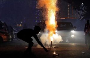 Diwali से पहले पटाखों पर Supreme Court का नया आदेश- ग्रीन पटाखे बनाने की दी परमिशन